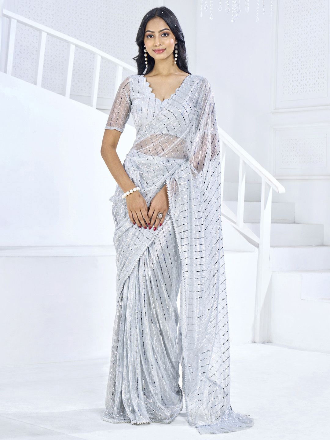 

Anouk Embellished Ready to Wear Saree, Metallic