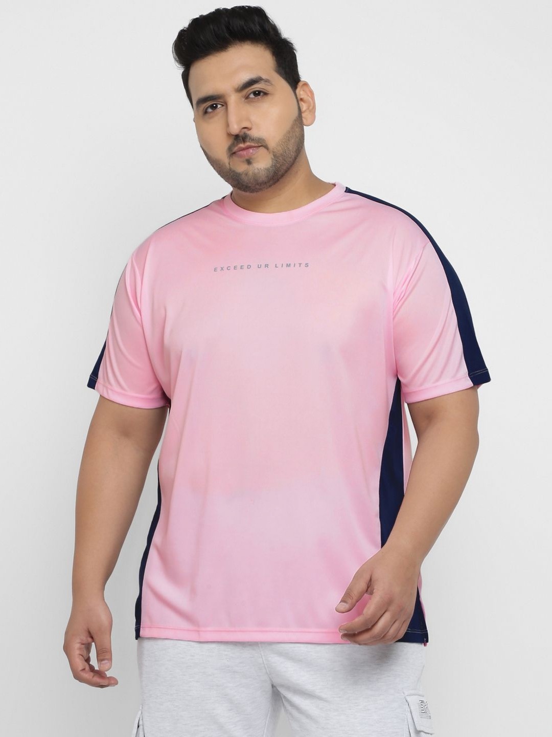 

OFF LIMITS Men Solid Round Neck T-shirt, Pink