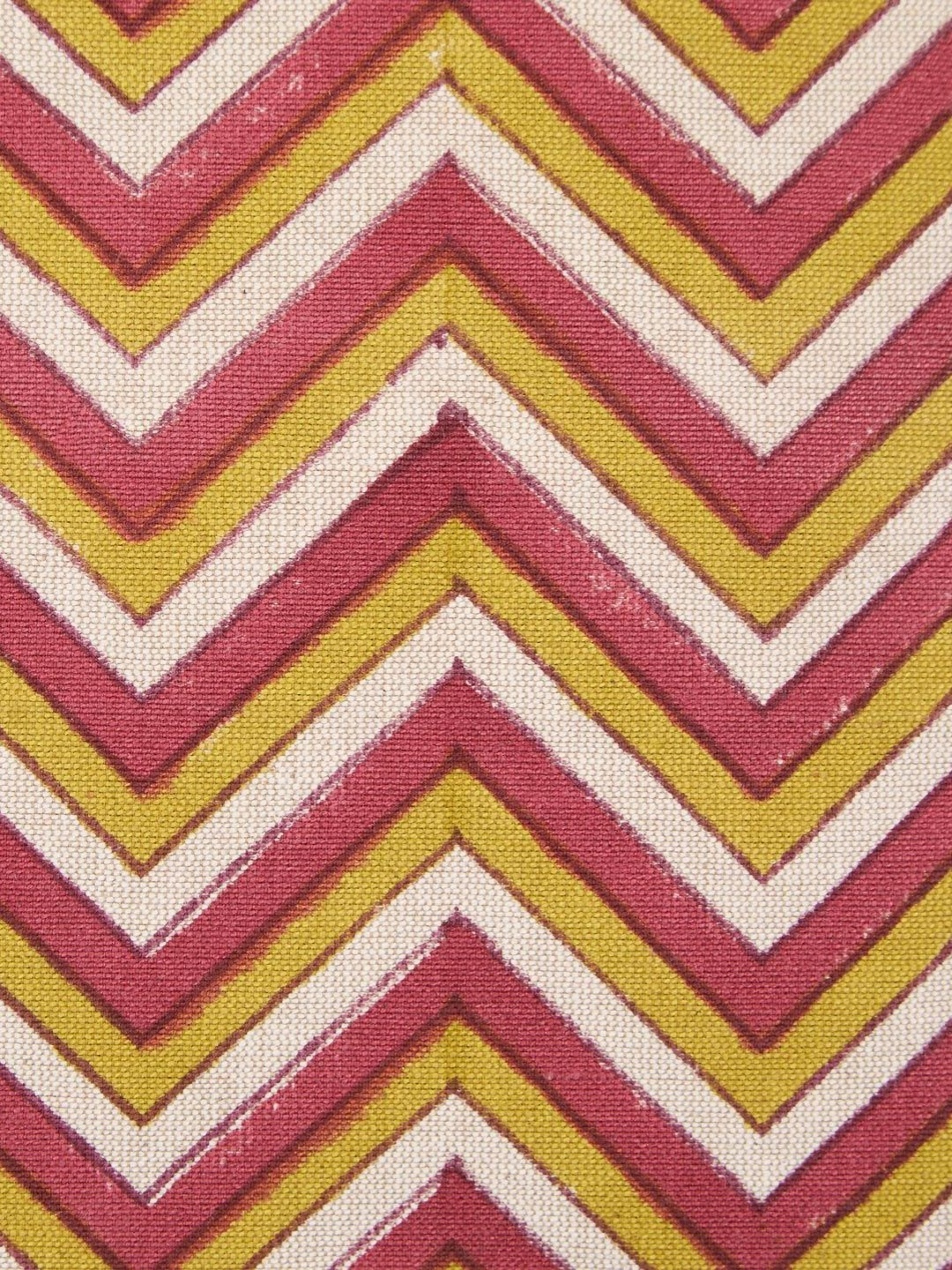 

Fabindia Standalone Maroon & White Chevron Printed Cotton Cushion Cover