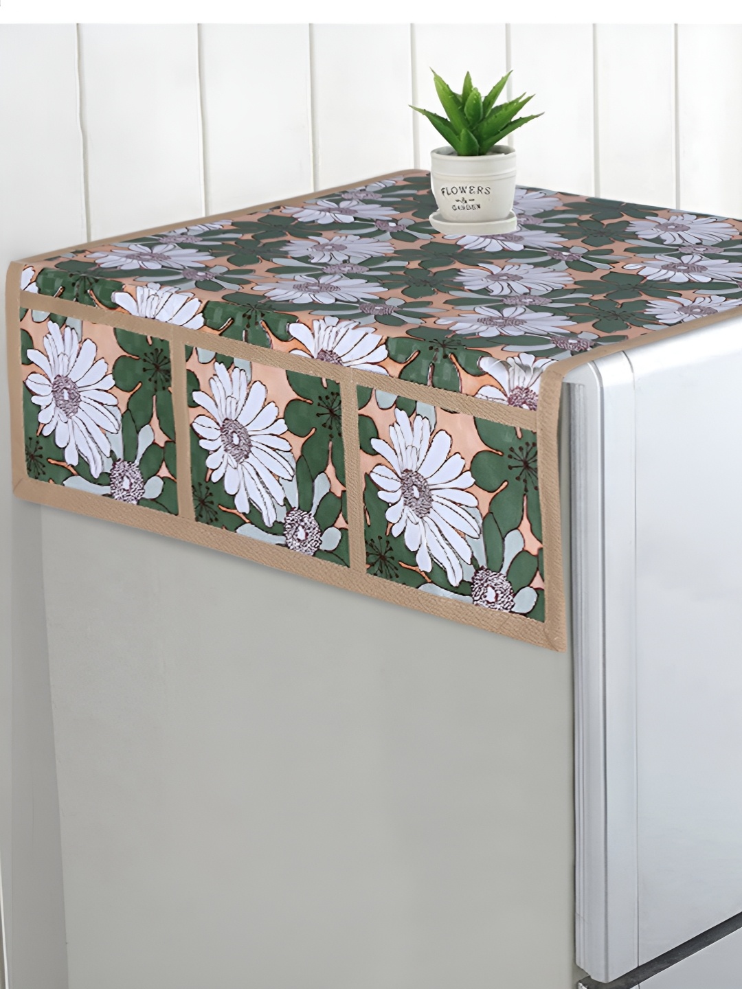 

LooMantha Green & White Printed Fridge Top Cover