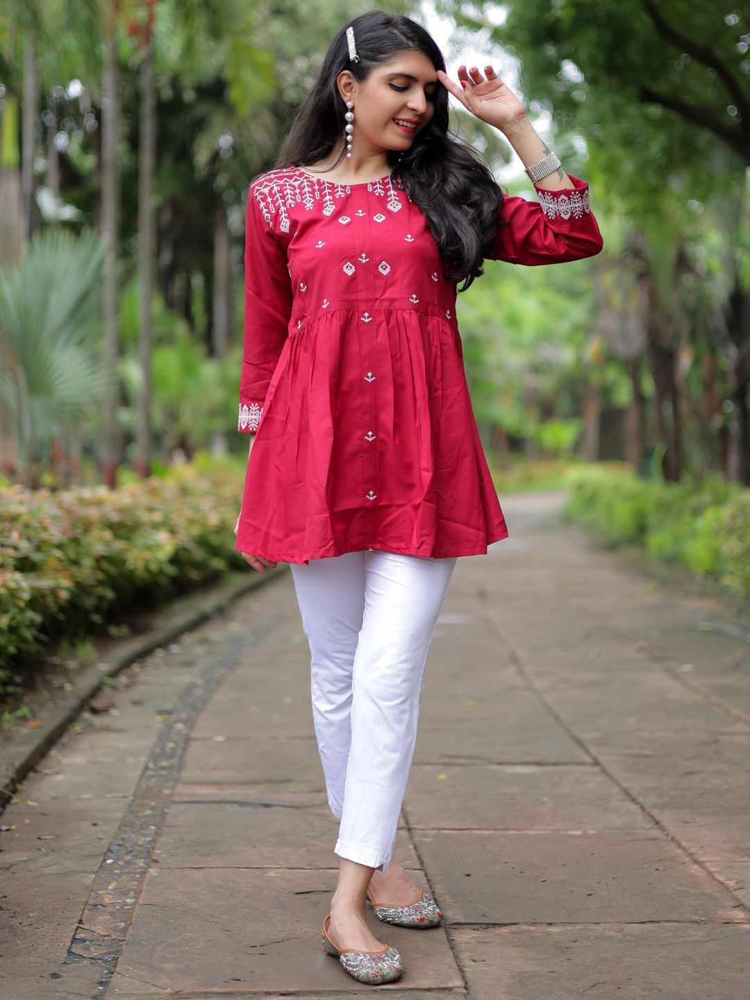 

KALINI Ethnic Motifs Embroidered Kurti, Maroon