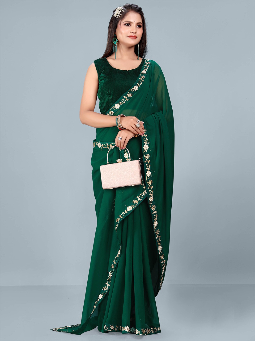 

ISHA TRADE Solid Embroidered Pure Georgette Saree, Green