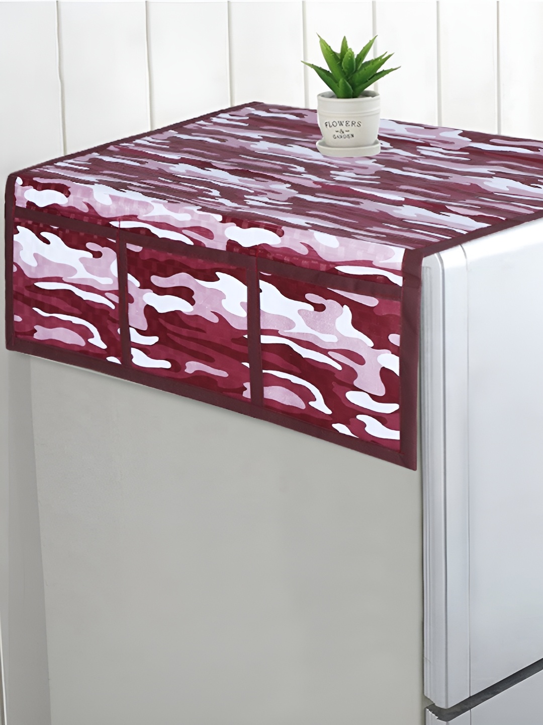 

LooMantha Maroon & White Printed Fridge Top Cover
