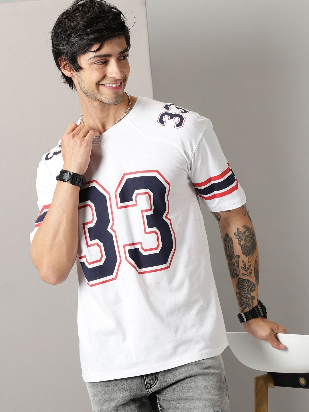 

Rodzen Men Typography Printed V-Neck Cotton Oversized T-shirt, White