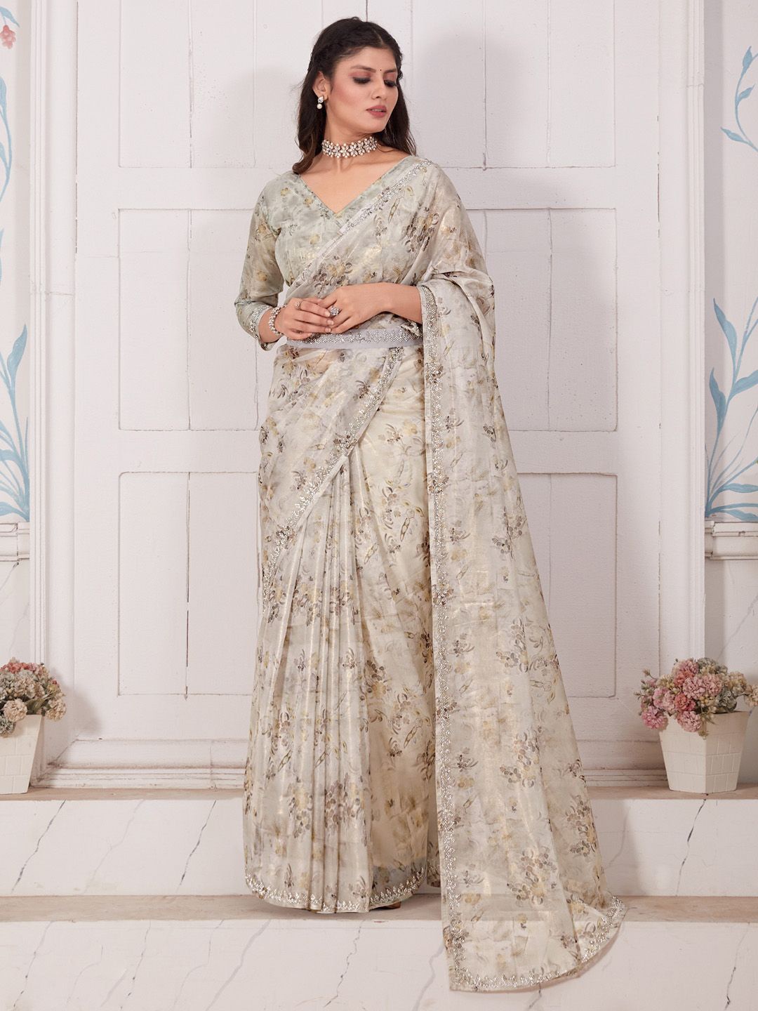 

Anouk Floral Beads and Stones Embellished Party Wear Saree, Cream