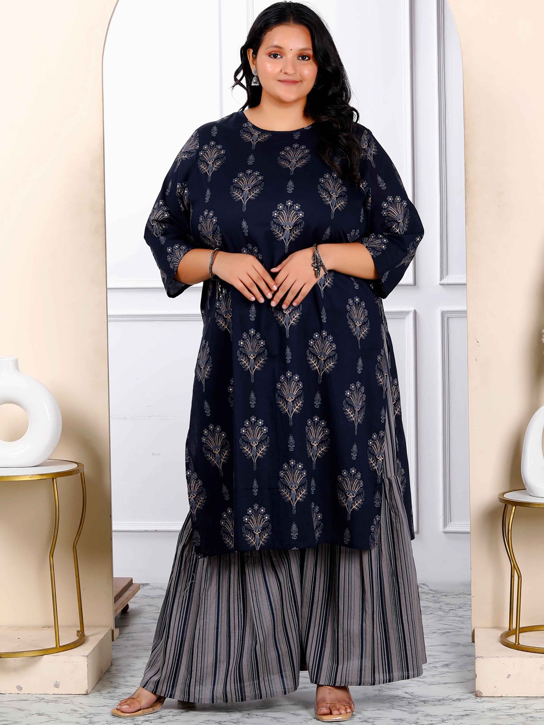 

MIRAVAN Plus Size Floral Printed Pure Cotton Straight Kurta with Sharara, Blue