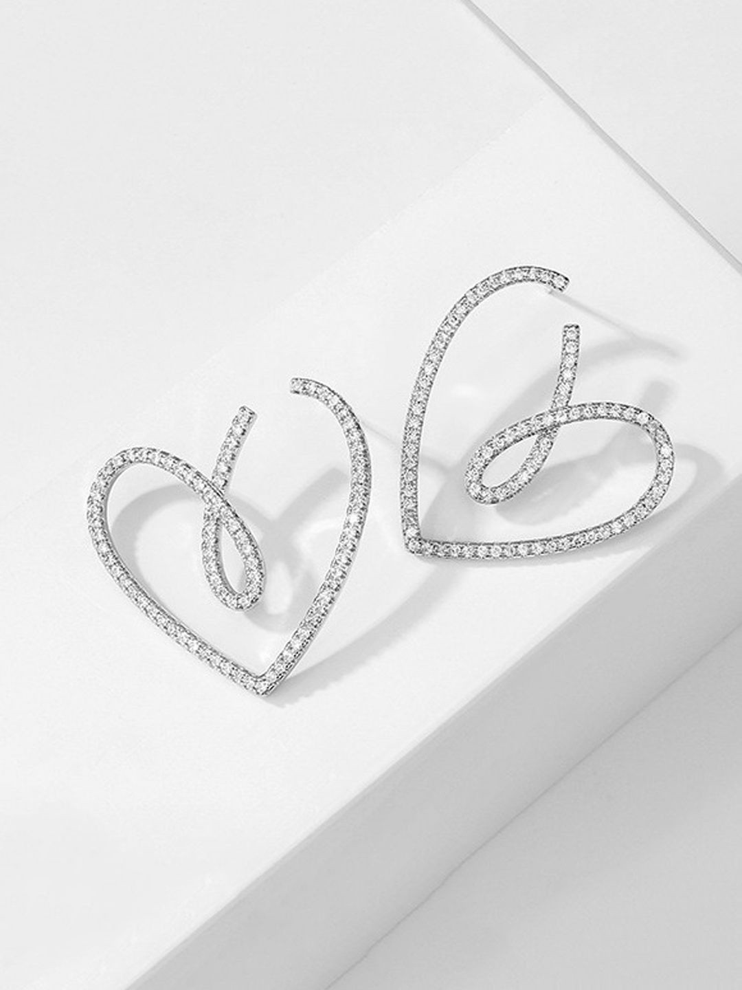 

KRENOZ Heart Shaped Studs Earrings, Silver