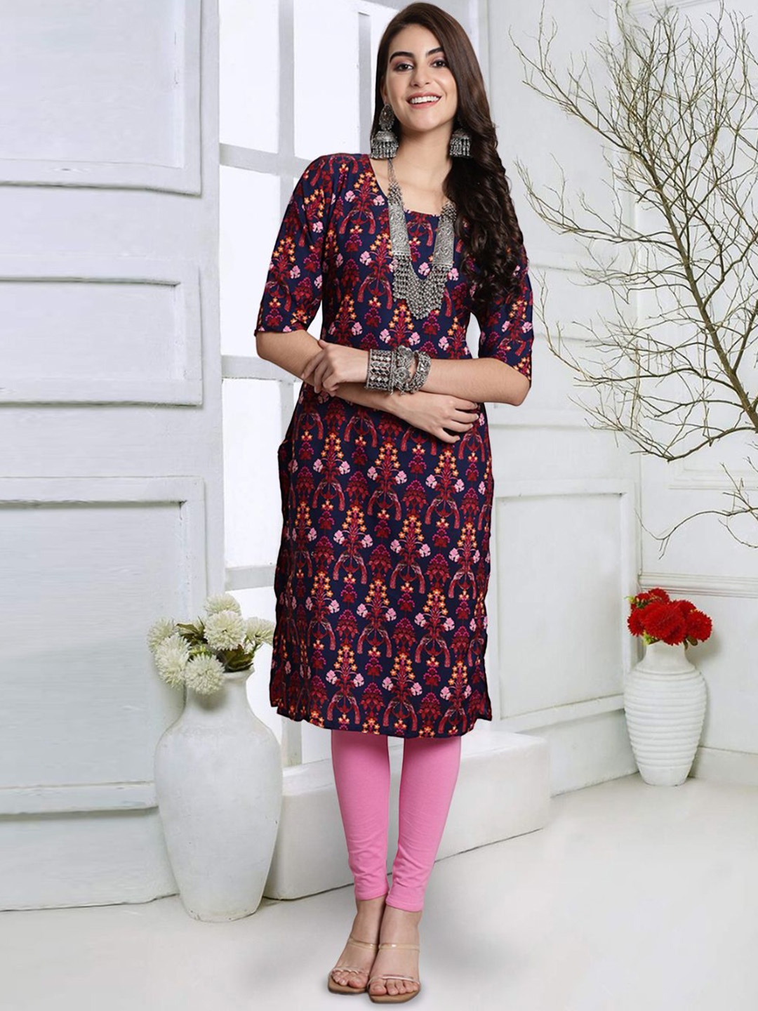 

7Threads Floral Printed Round Neck Crepe Straight Kurta, Navy blue