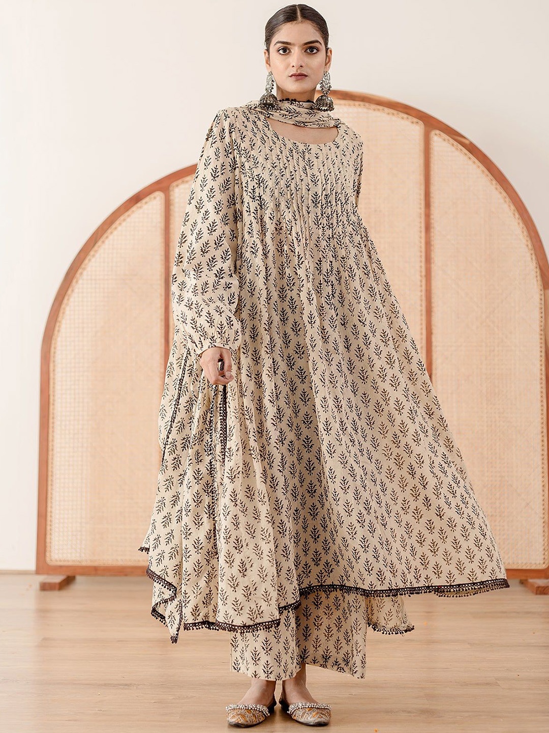 

GulaboJaipur Floral Printed A-Line Pleated Kurta with Palazzos & Dupatta, Off white