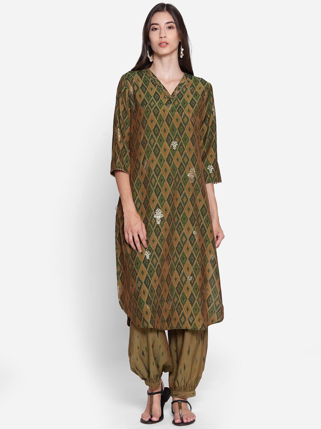 

Shree Geometric Printed Sequined V-Neck Liva Straight Kurta With Salwar, Green