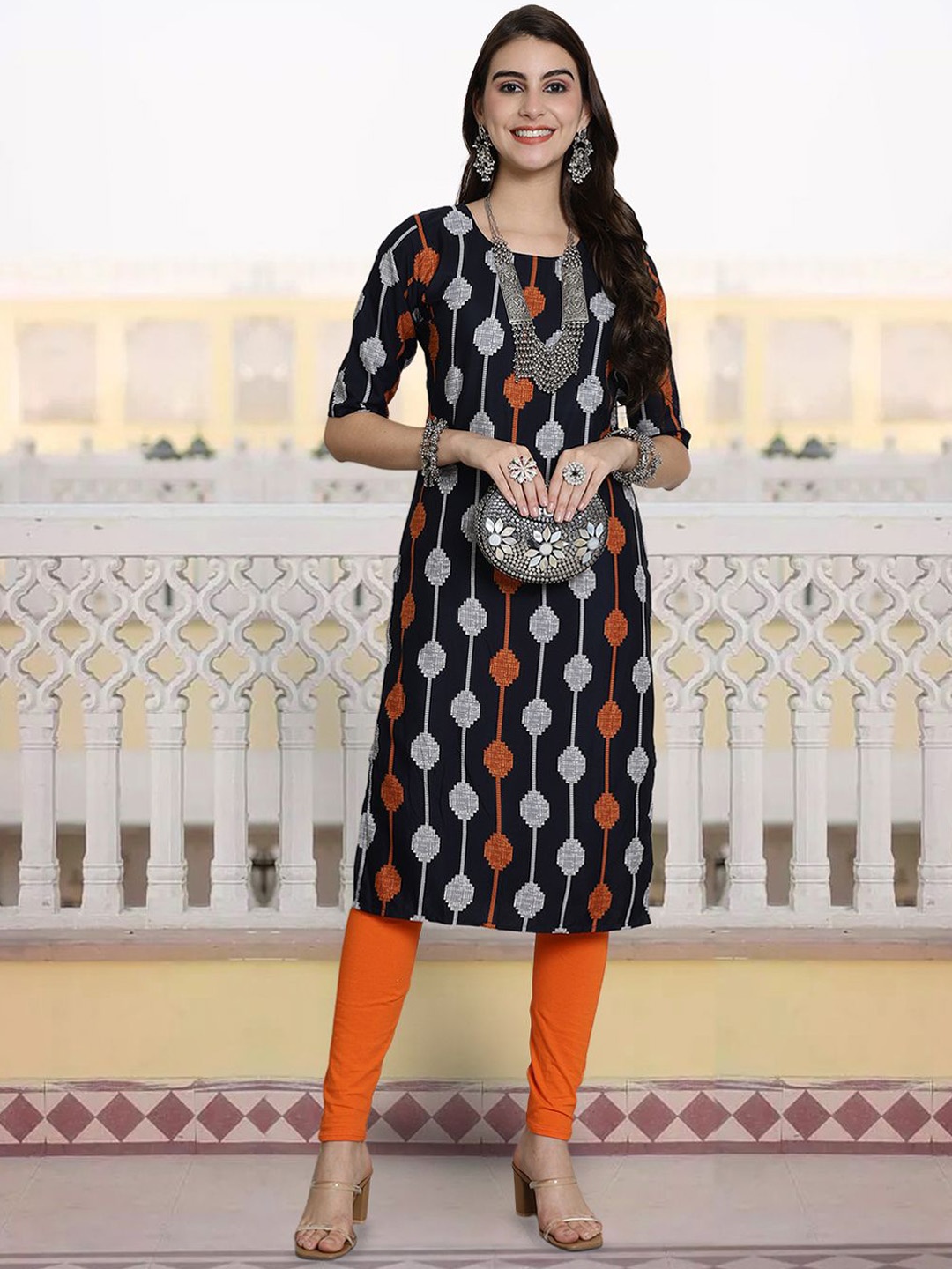 

7Threads Geometric Printed Round Neck Straight Kurta, Black