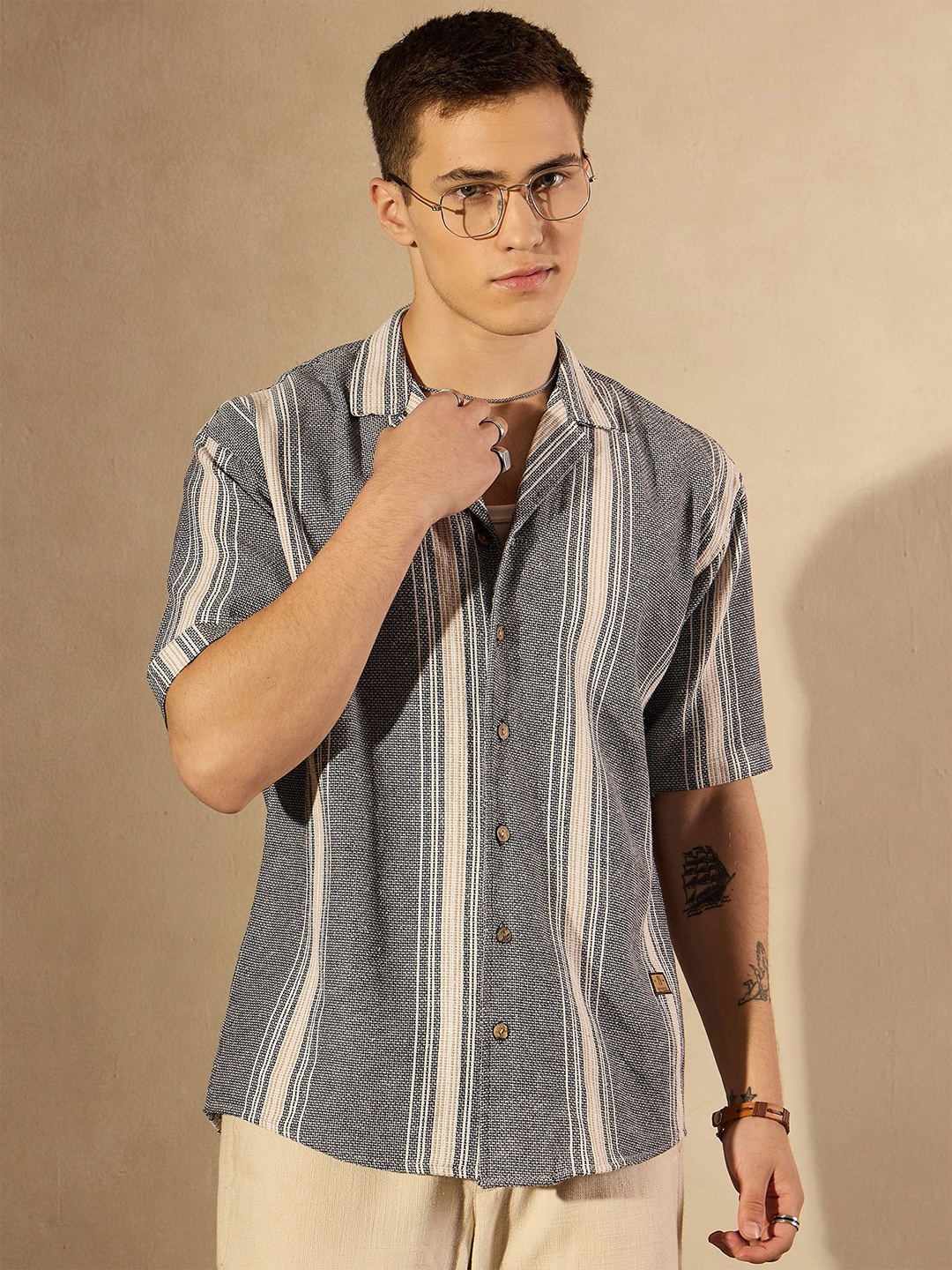 

DENNISON Men Aspect Striped Oversized Cotton Shirt, Grey
