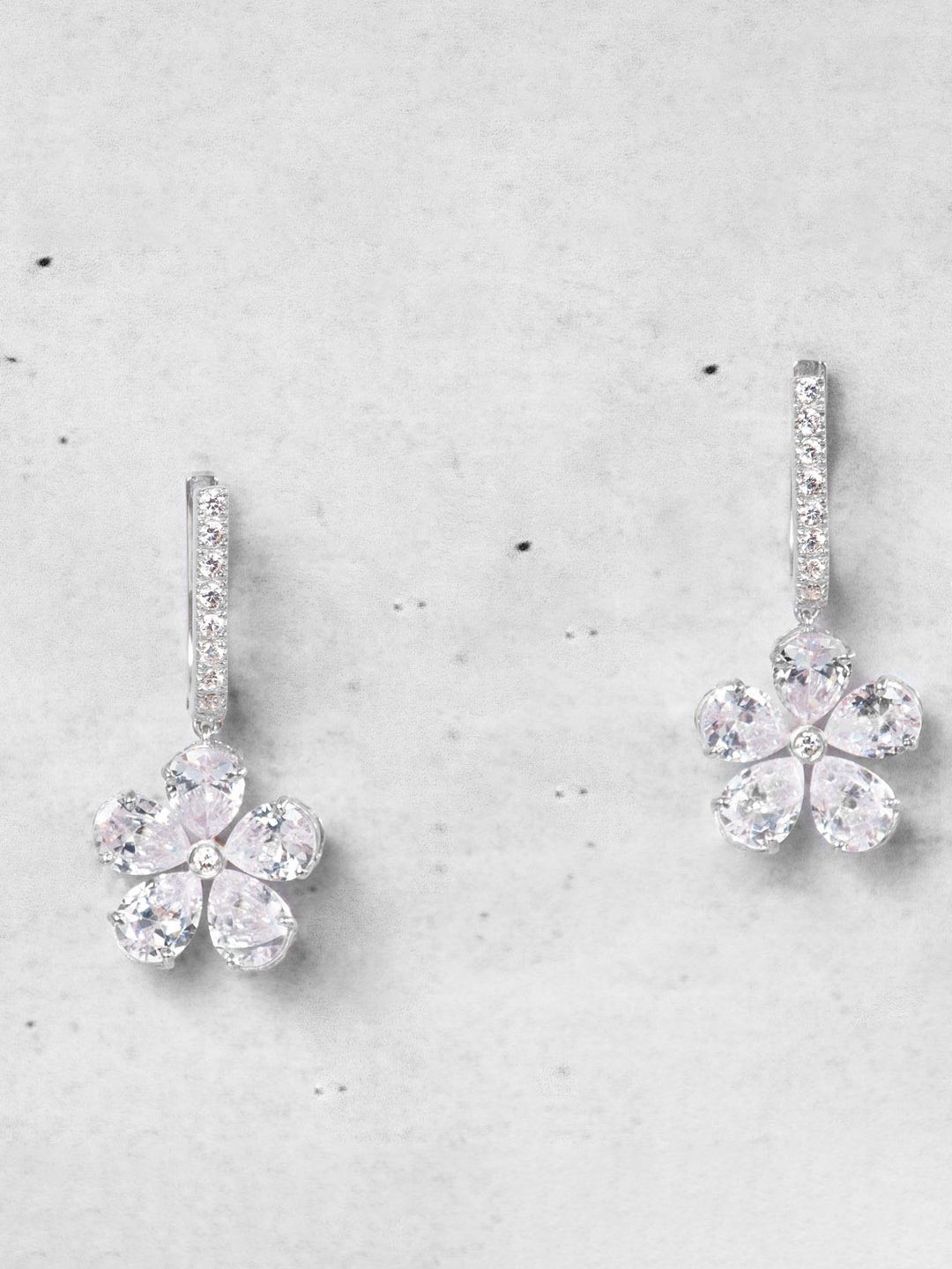 

ORIONZ Cubic Zirconia Contemporary Drop Earrings, White