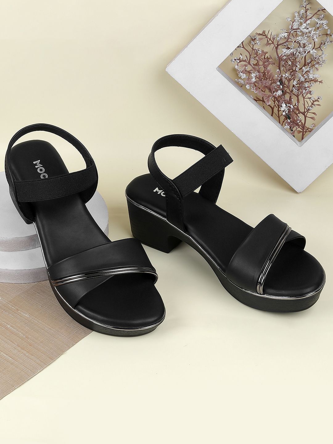 

Mochi Women Block Heels Sandals, Black