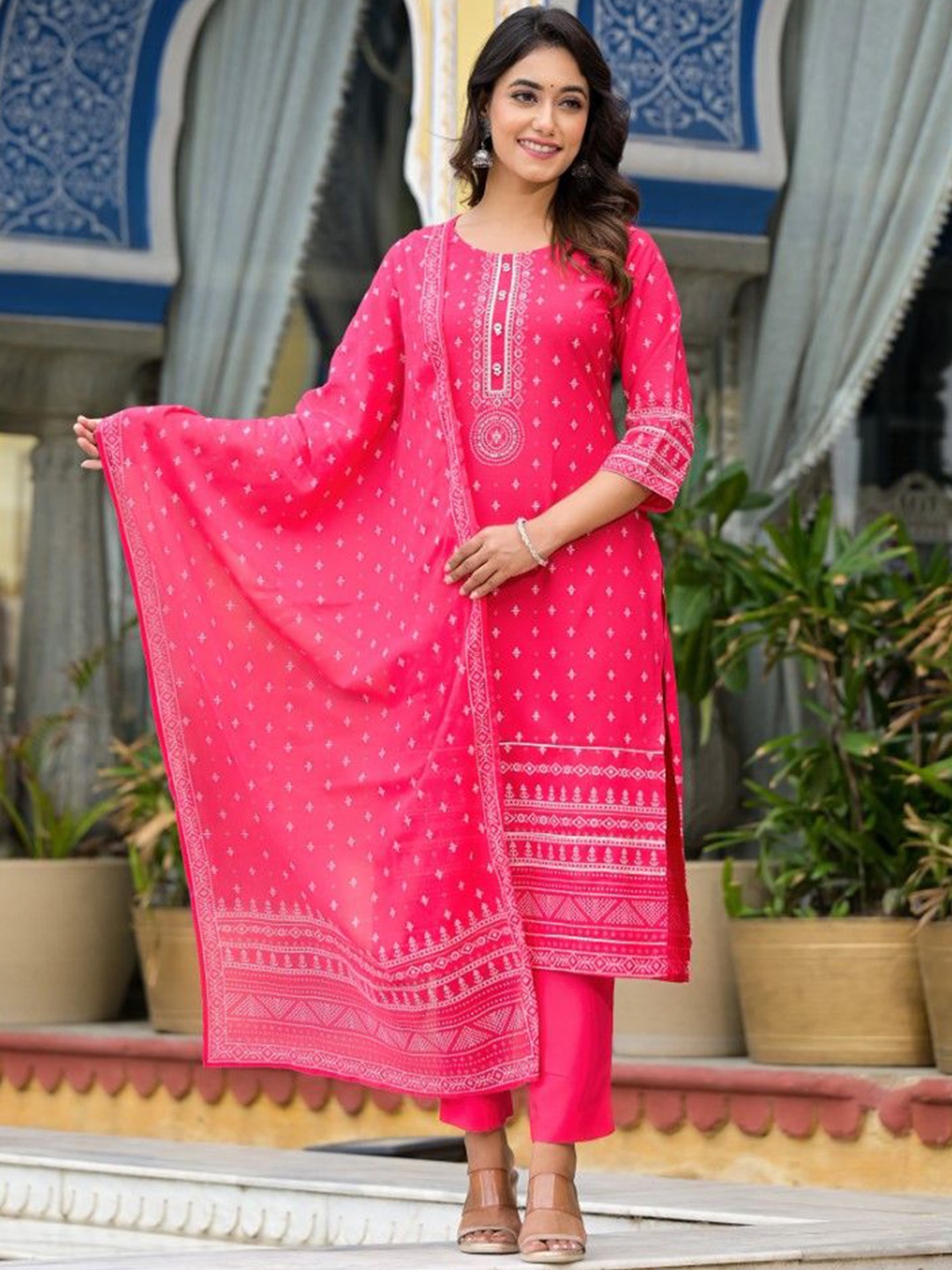 

Juniper Ethnic Motifs Printed Round Neck Liva Straight Kurta with Trousers & With Dupatta, Pink