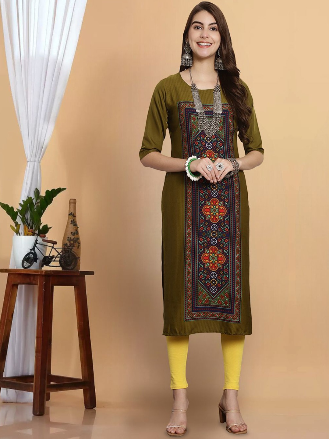 

7Threads Floral Printed Round Neck Crepe Straight Kurta, Green