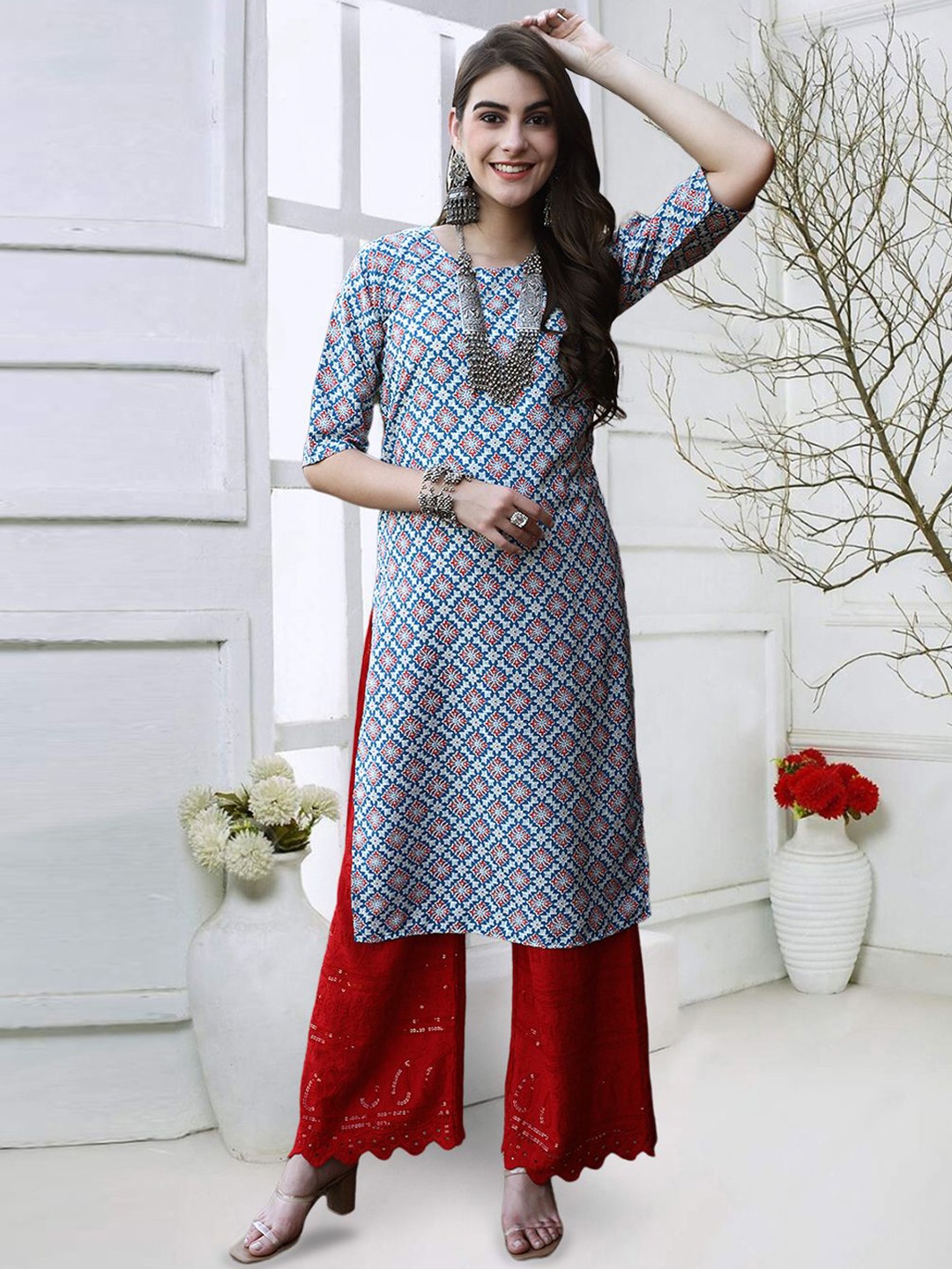 

7Threads Floral Printed Round Neck Straight Kurta, Blue