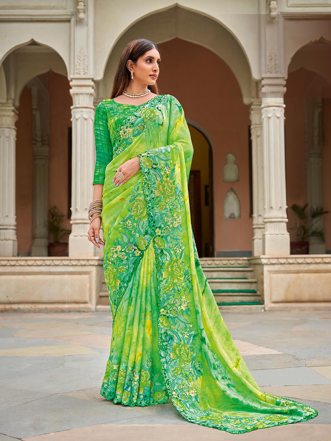 

Laxmipati Ethnic Motif Embroidered Saree, Green