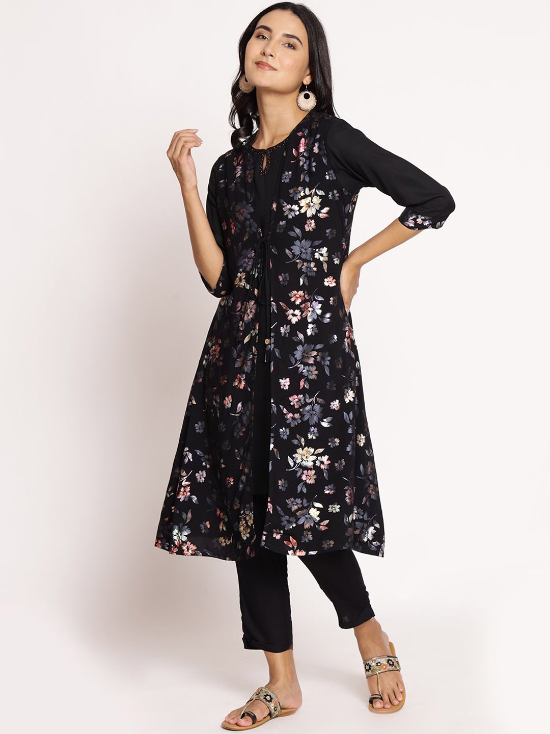 

Shree Floral Printed Keyhole Neck Regular Liva A-Line Kurta with Trousers, Black