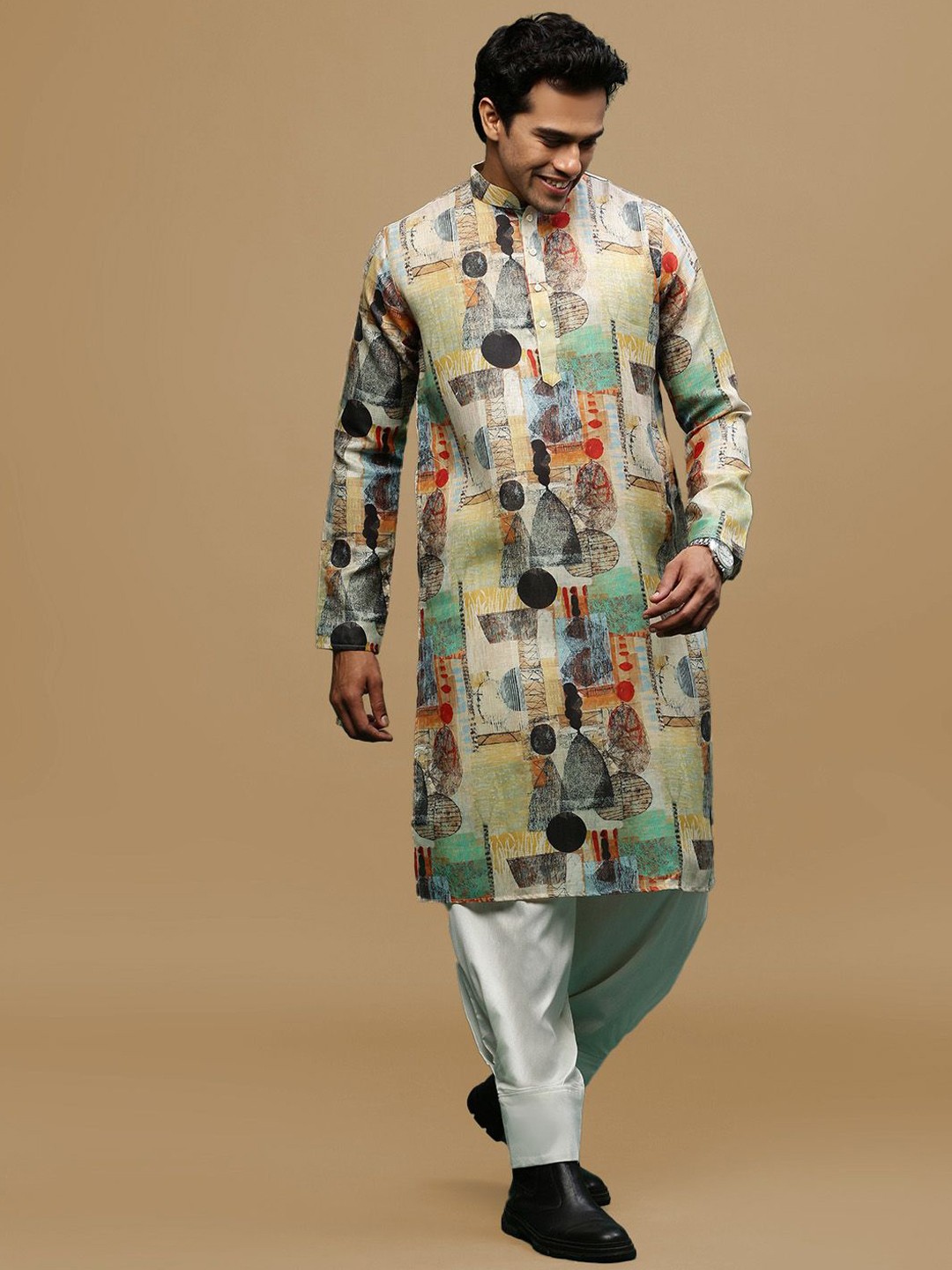 

Sanwara Abstract Printed Mandarin Collar Linen Straight Kurta with Patiala, Yellow