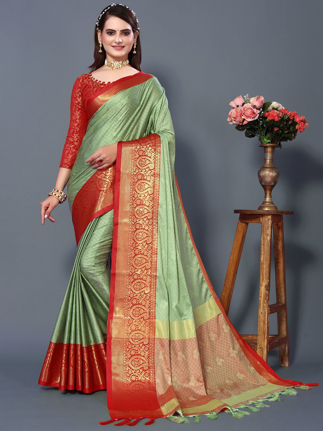 

Ekta Textiles Woven Design Zari Banarasi Saree, Green