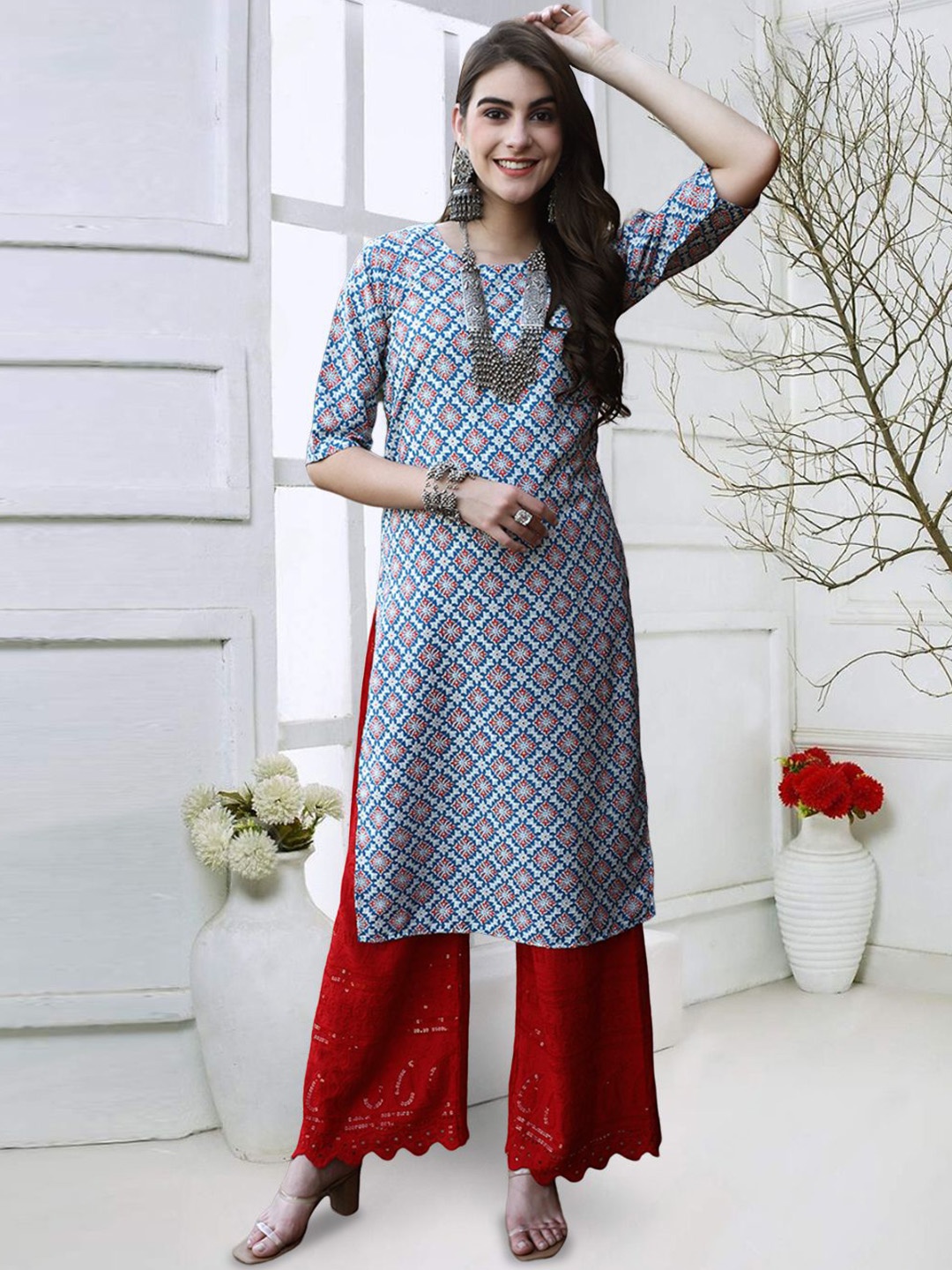 

7Threads Floral Printed Round Neck Straight Kurta, Blue