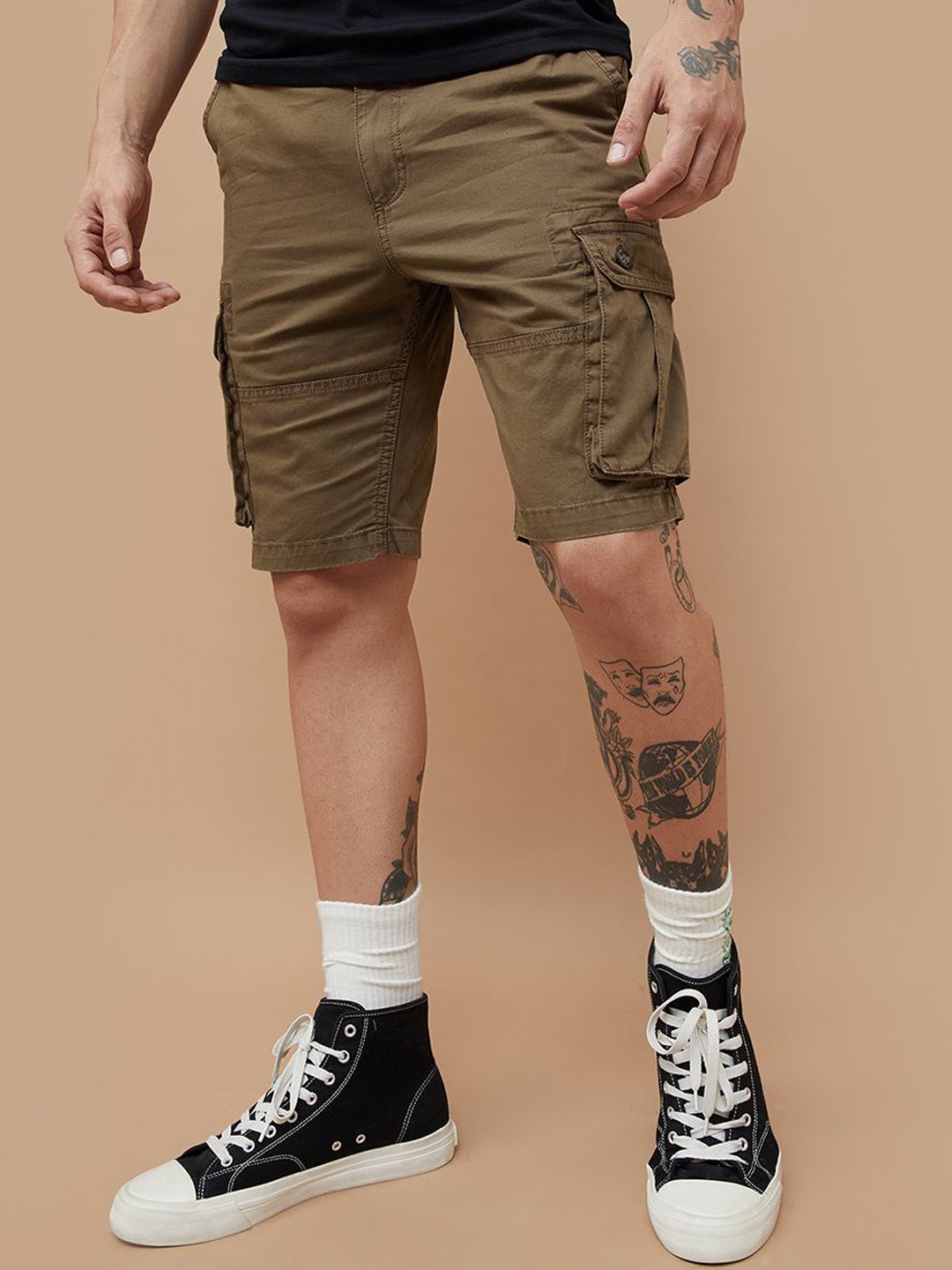 

Fame Forever by Lifestyle Men Cargo Shorts, Brown