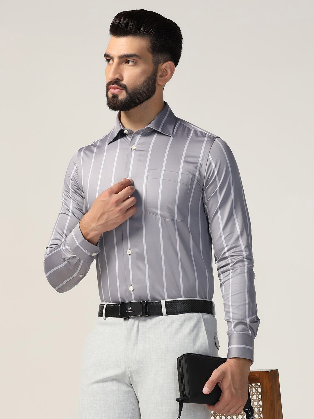 

Blackberrys Men India Slim Cutaway Collar Vertical Striped Cotton Casual Shirt, Grey