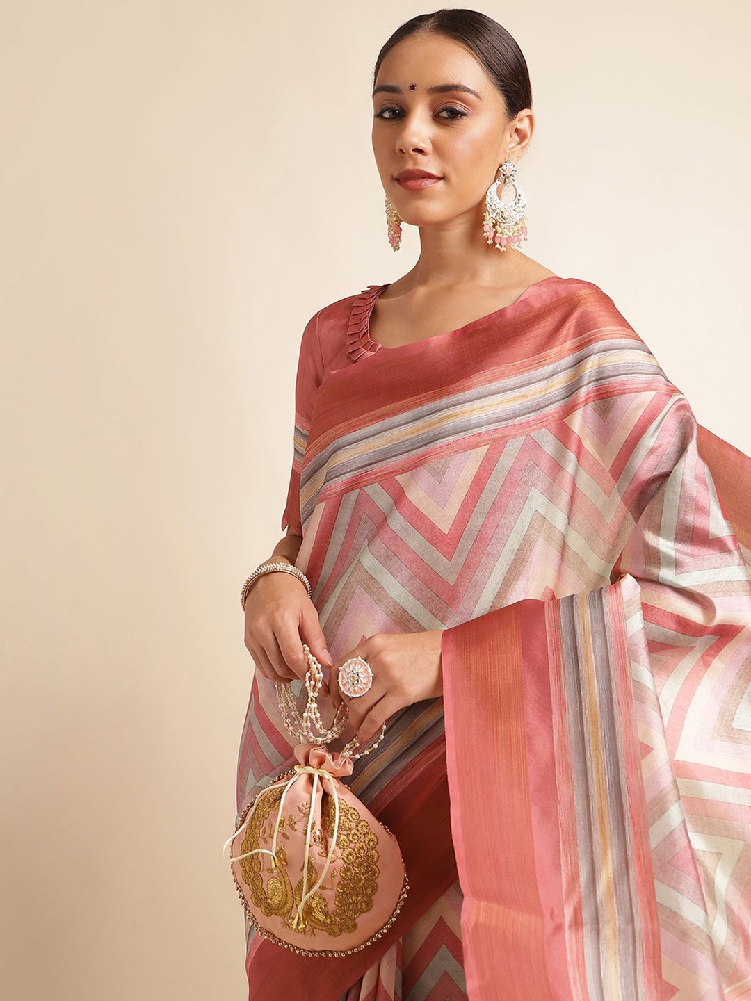 

DOI MOI Zari Geometric Organza Saree, Pink