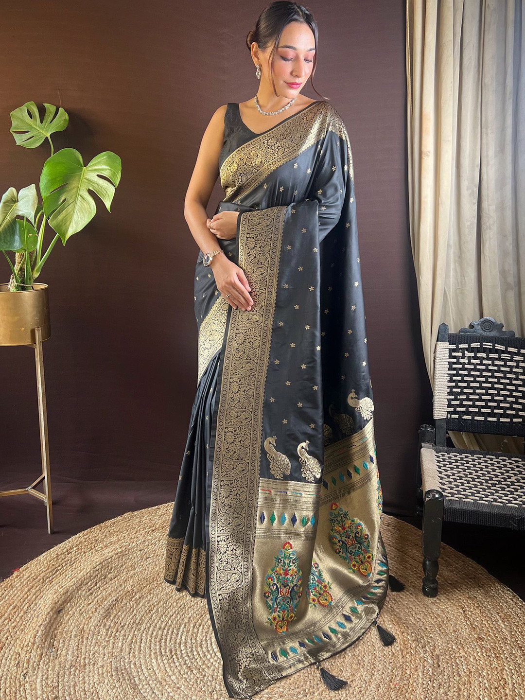 

Ekta Textiles Woven Design Zari Paithani Saree, Black