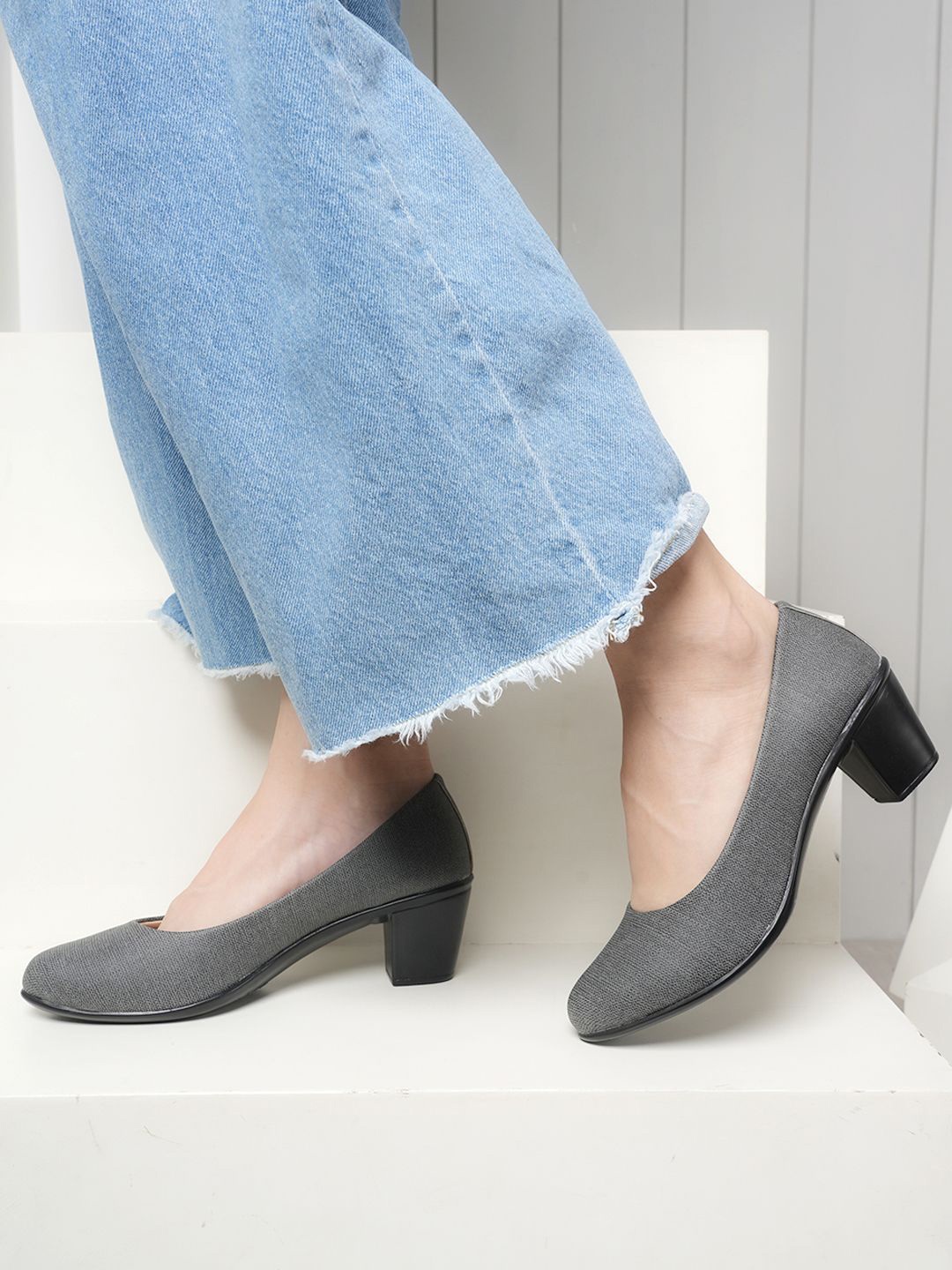 

DressBerry Block Pumps, Grey