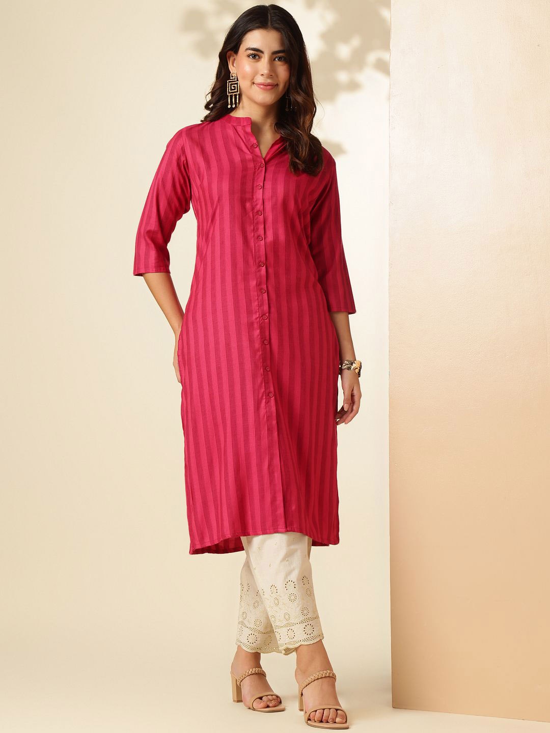 

Anouk Rustic Striped Mandarin Collar Straight Kurta, Fuchsia