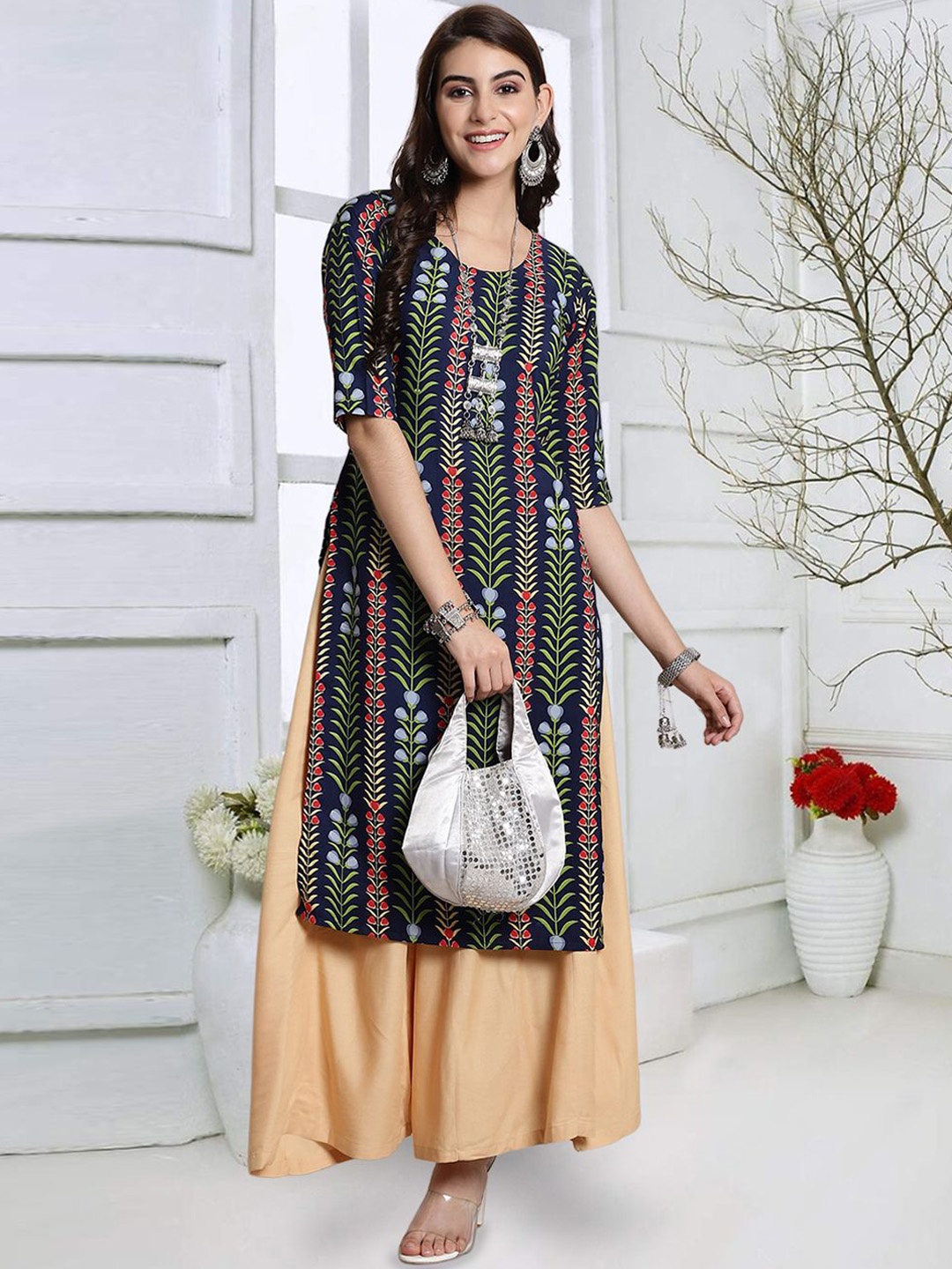 

7Threads Ethnic Motifs Printed Round Neck Crepe Straight Kurta, Navy blue