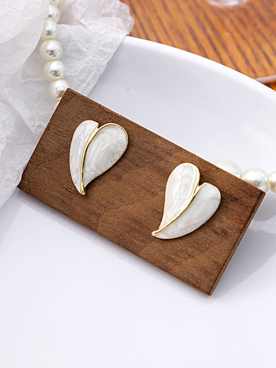 

KRENOZ Rhodium Plated Heart Shaped Studs Earrings, White