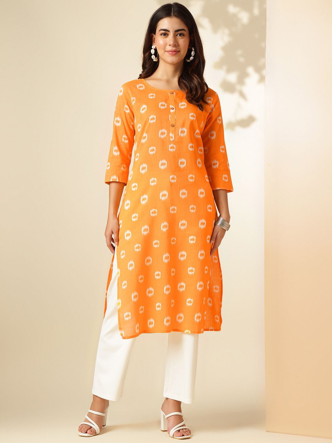 

Anouk Rustic Geometric Printed Round Neck Pure Cotton Straight Kurta, Orange