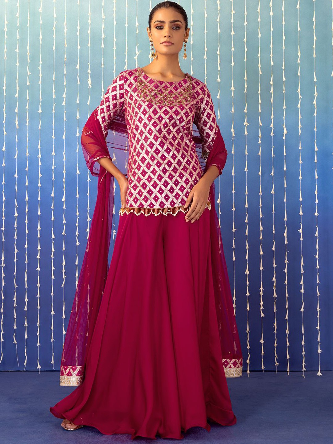 

Indya Luxe Thread Work Jacquard Chanderi Silk Kurti With Palazzos & Dupatta, Pink