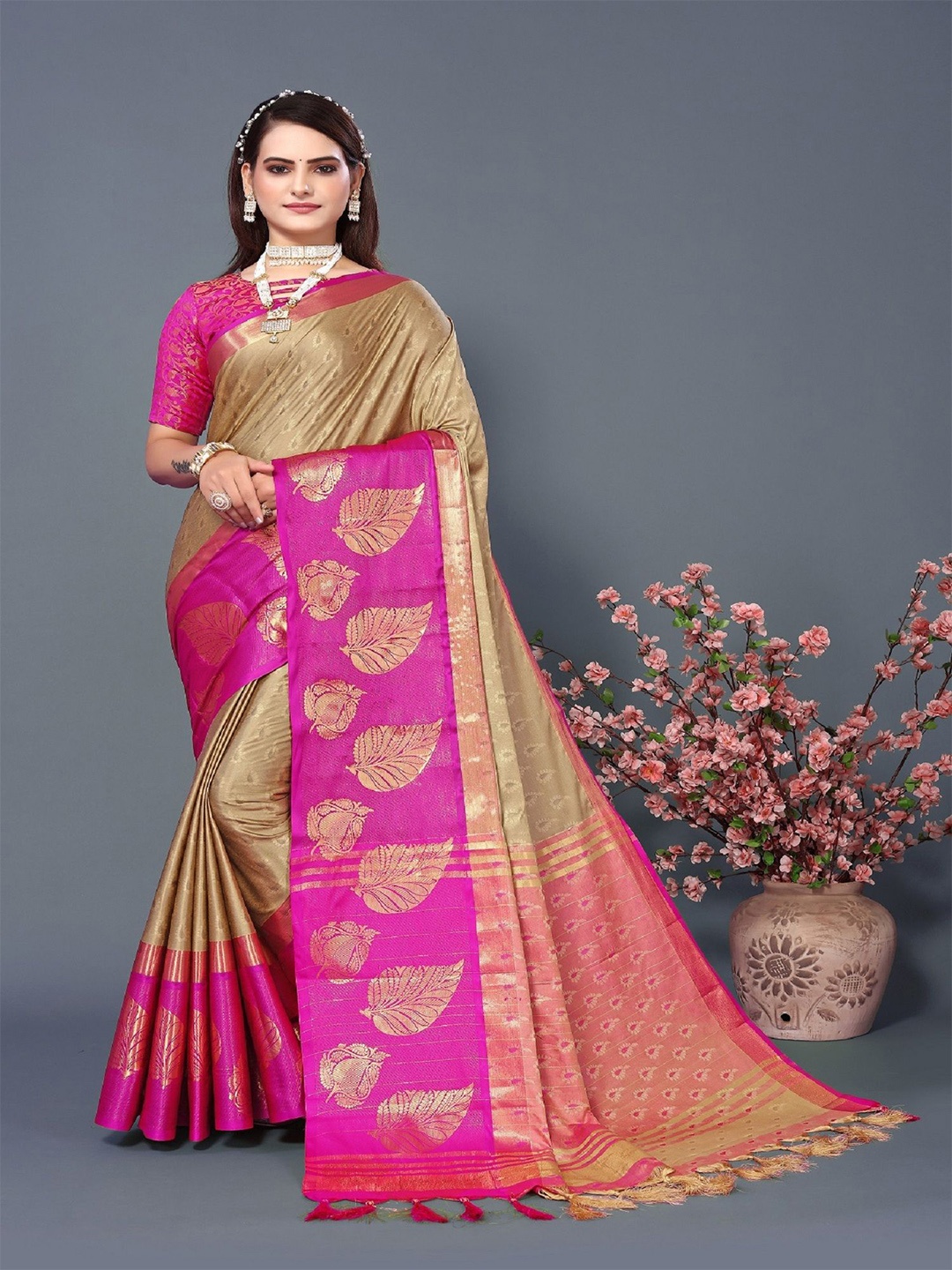 

Aika Woven Design Zari Pure Silk Banarasi Saree, Brown