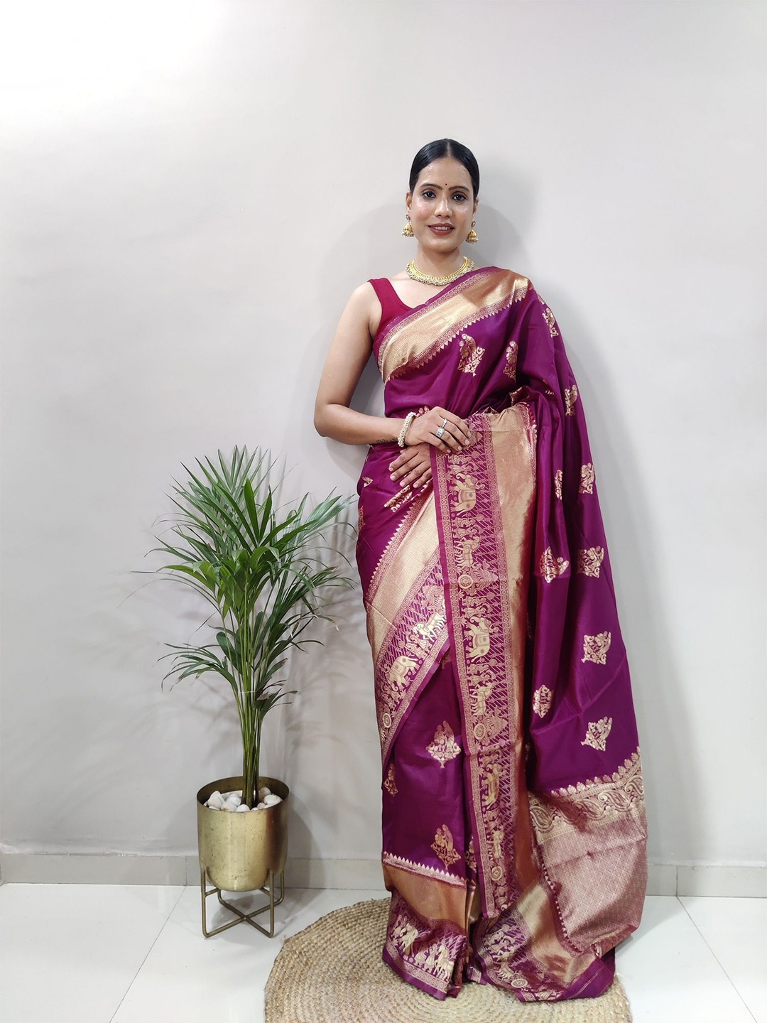 

Aika Woven Design Pure Silk Banarasi Saree, Purple