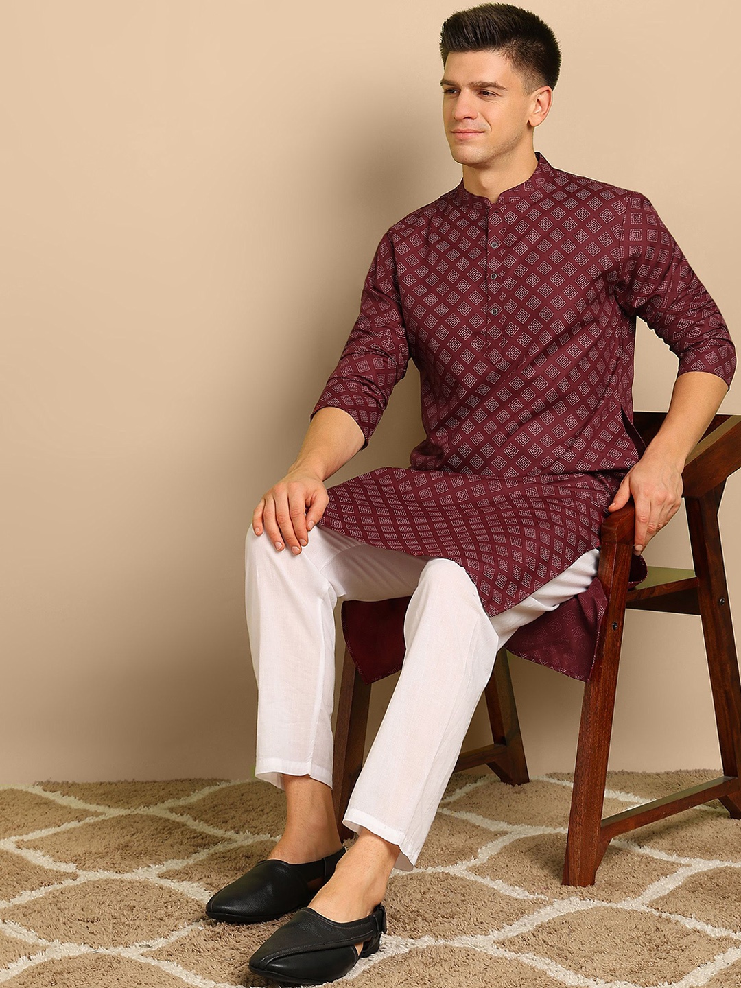 

Anouk Men Thread Work Kurta, Maroon