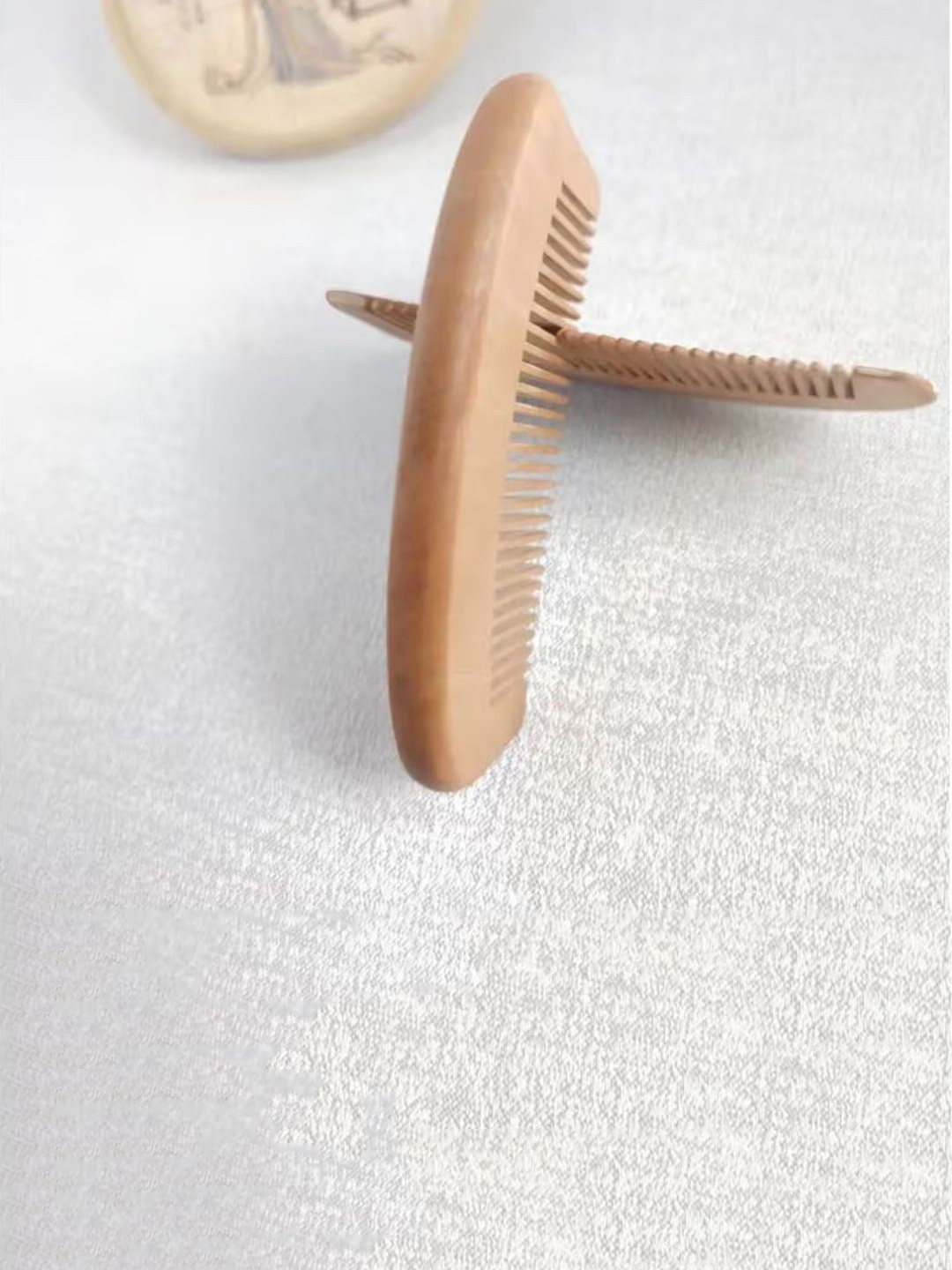 

GORGIO PROFESSIONAL Wooden Detangling Pocket Comb, Brown