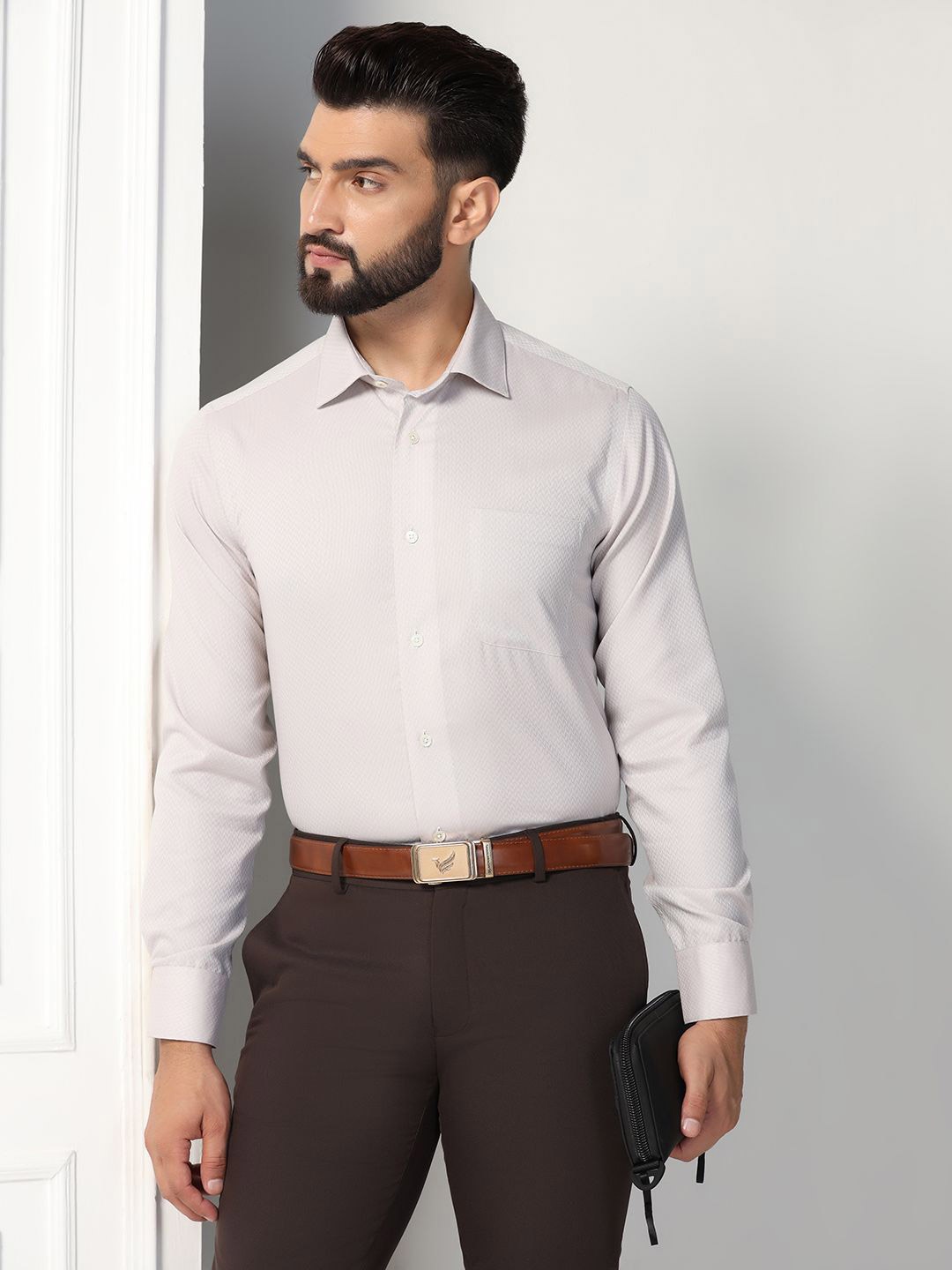 

Blackberrys Men Luxe Slim Fit Formal Shirt, Beige