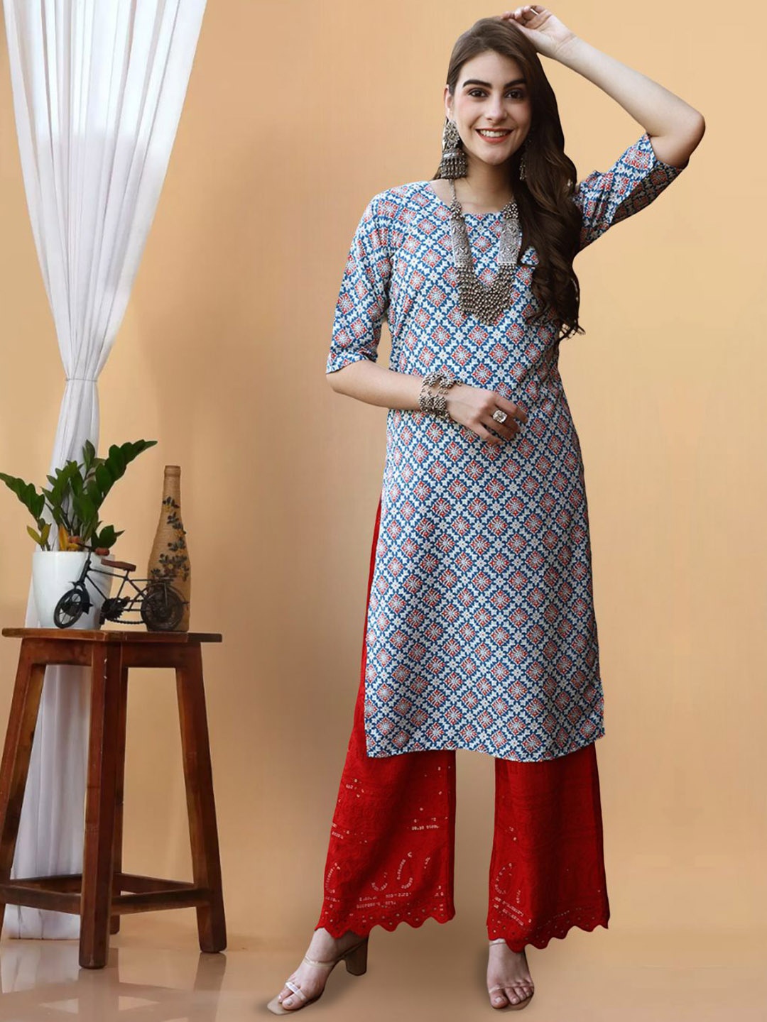 

7Threads Ethnic Motifs Printed Round Neck Crepe Straight Kurta, Blue