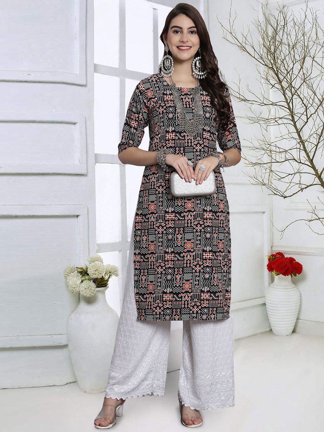 

7Threads Abstract Printed Round Neck Straight Kurta, Black