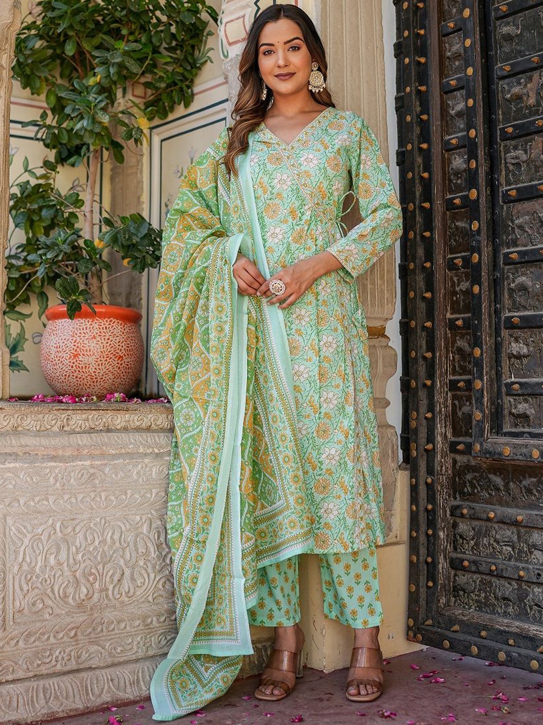 

Benaaz Floral Printed Pure Cotton Angrakha Kurta With Trousers & Dupatta, Green