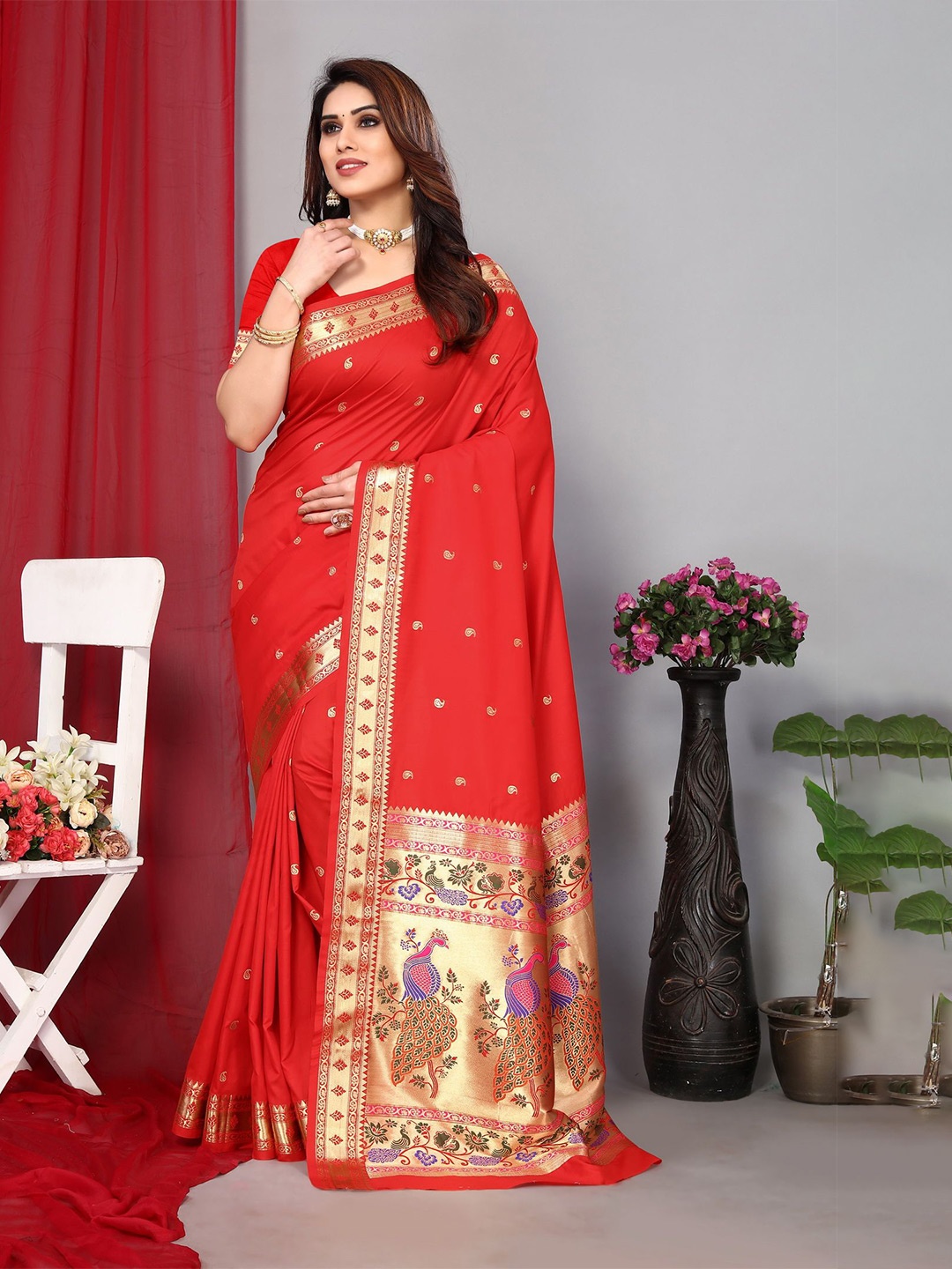 

Ekta Textiles Pure Silk Woven Design Zari Paithani Saree with blouse piece, Red