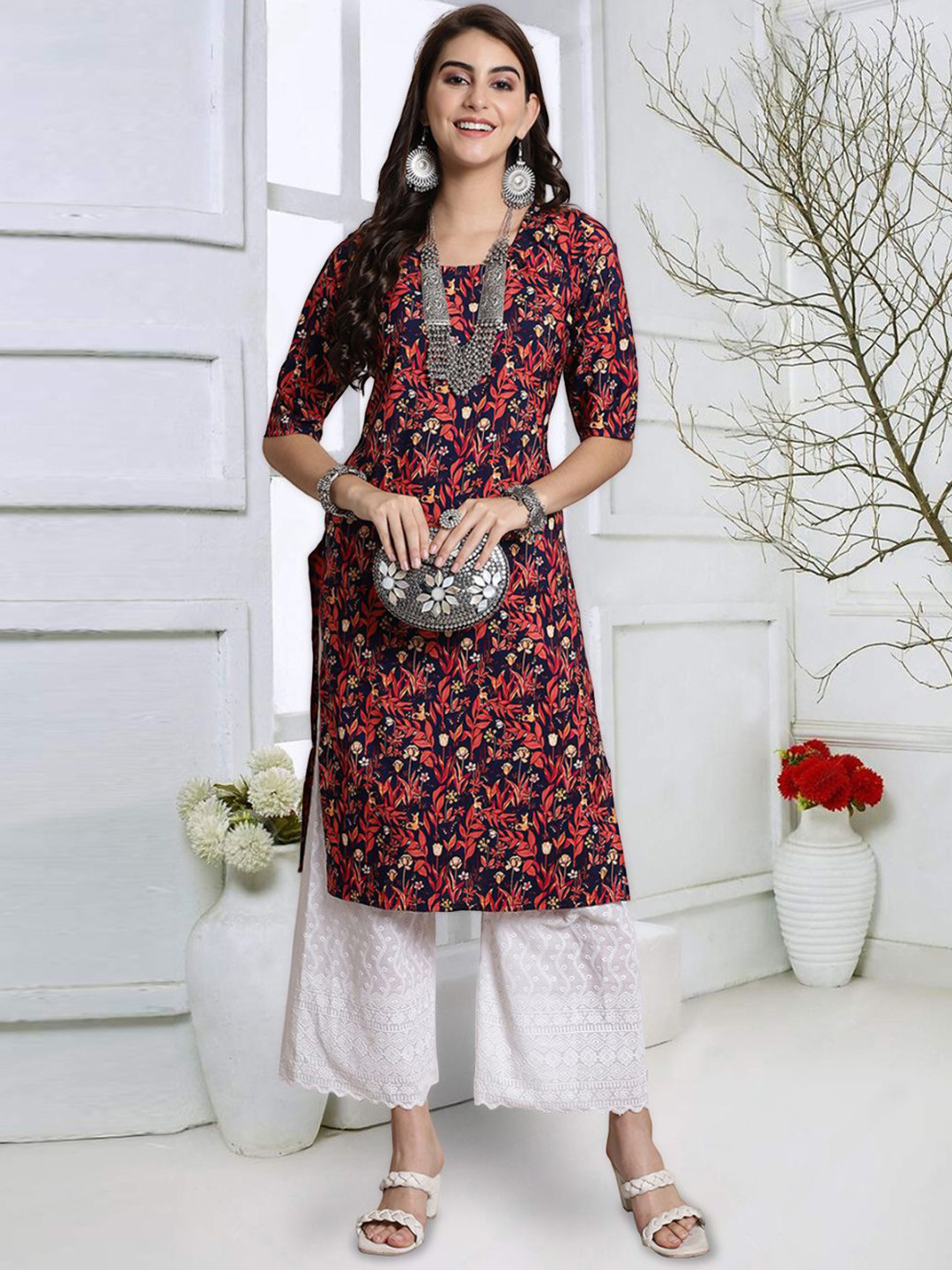 

7Threads Floral Printed Round Neck Straight Kurta, Maroon