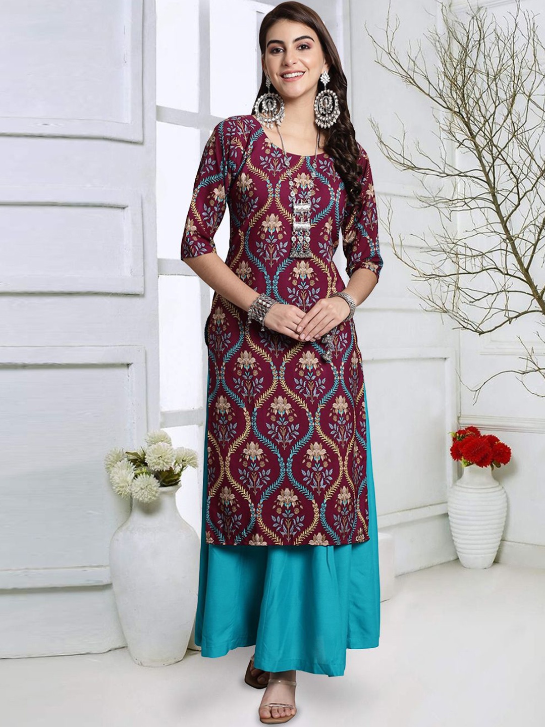 

7Threads Ethnic Motifs Printed Round Neck Crepe Straight Kurta, Maroon