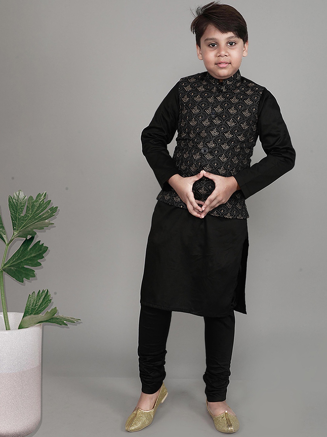 

Little Clothings Boys Floral Embroidered Thread Work Cotton Silk Kurta With Churidar, Black