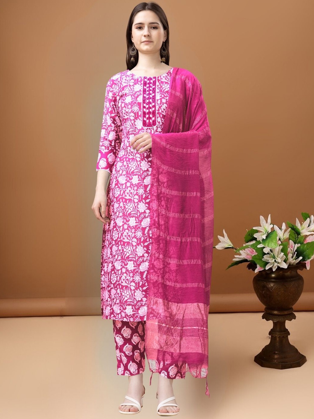 

MAGMINA Floral Printed Thread Work Straight Kurta With Trousers & Dupatta, Pink