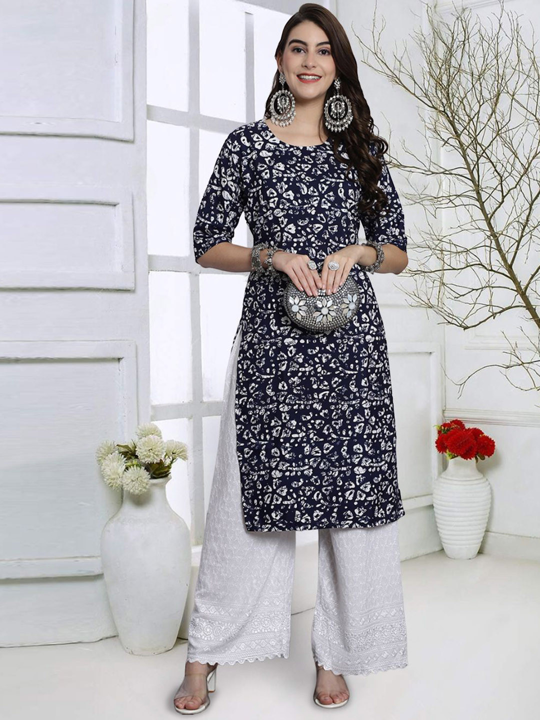 

KALI7Threads Floral Printed Round Neck Regular Crepe Straight Kurta, Navy blue